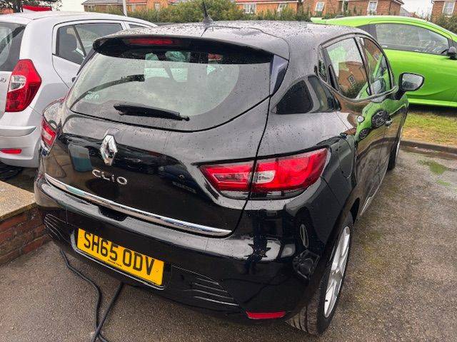 2015 Renault Clio 1.2 16V Dynamique Nav 5dr