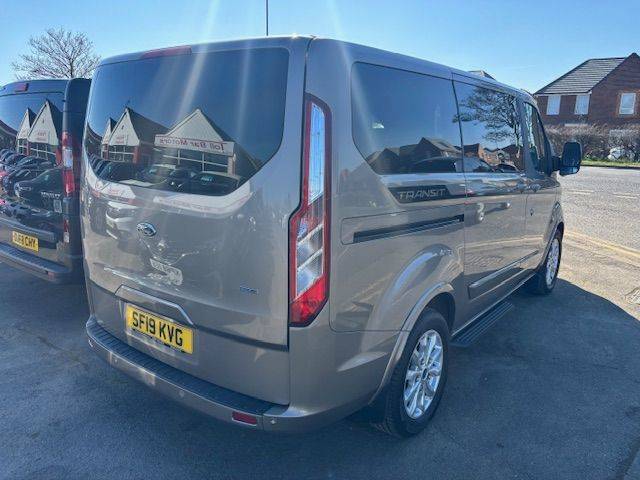 2019 Ford Transit 2.0 EcoBlue 130ps Low Roof 6 seater Titanium