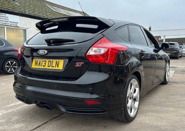 2013 Ford Focus 2.0T ST-3 5dr