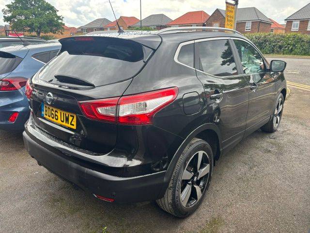 2016 Nissan Qashqai 1.5 dCi N-Connecta 5dr
