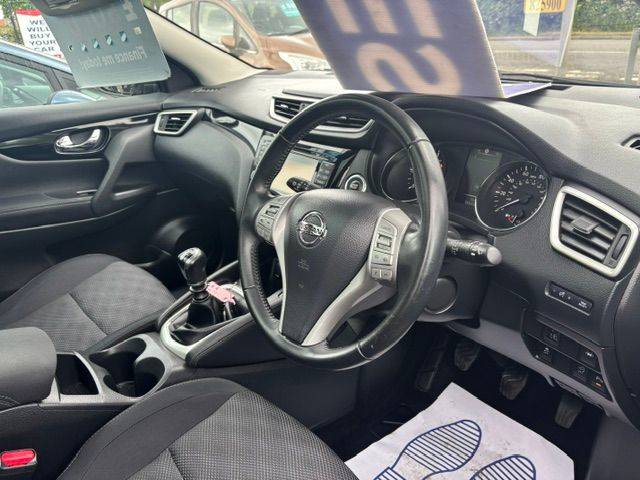 2016 Nissan Qashqai 1.5 dCi N-Connecta 5dr