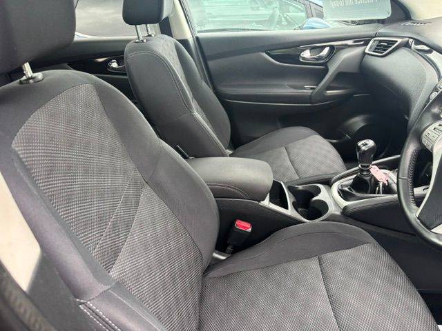 2016 Nissan Qashqai 1.5 dCi N-Connecta 5dr